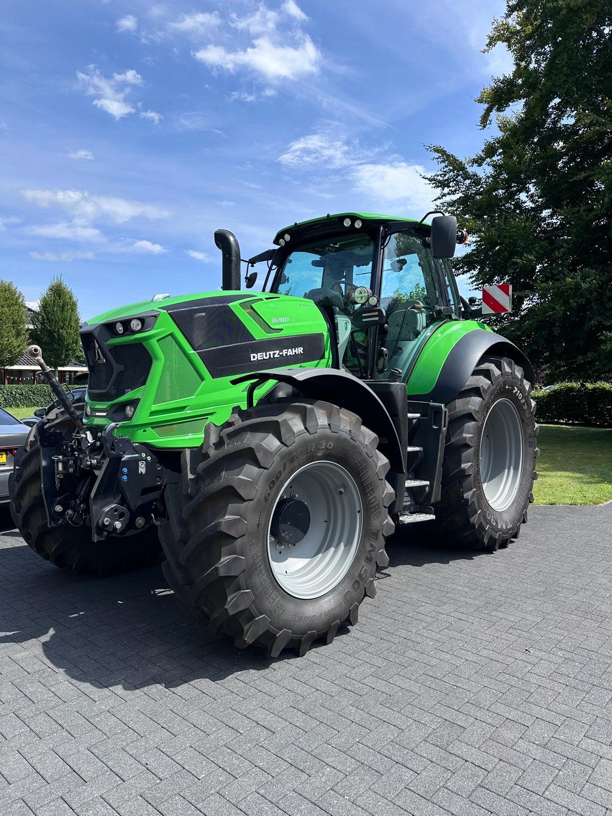 Deutz agrotron 8280 TTV